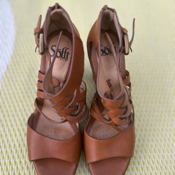 Sofft Brown Strappy Platform Heels - Picture 4 of 6